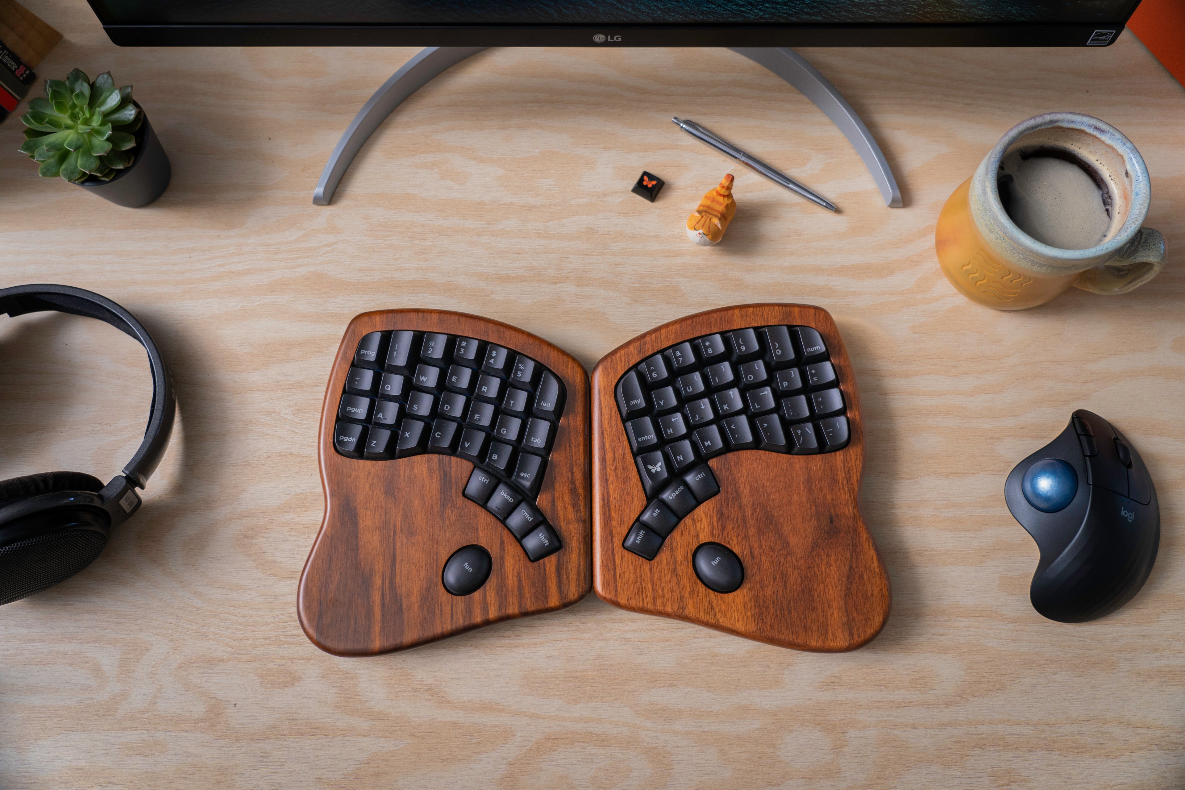 Load video: An introduction to the Keyboardio Model 100